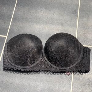 Victoria’s Secret Strapless Push-up Bra